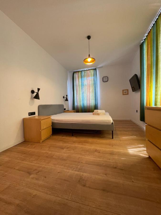 Central Retro Apartment Sibiu Buitenkant foto