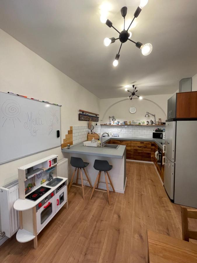 Central Retro Apartment Sibiu Buitenkant foto